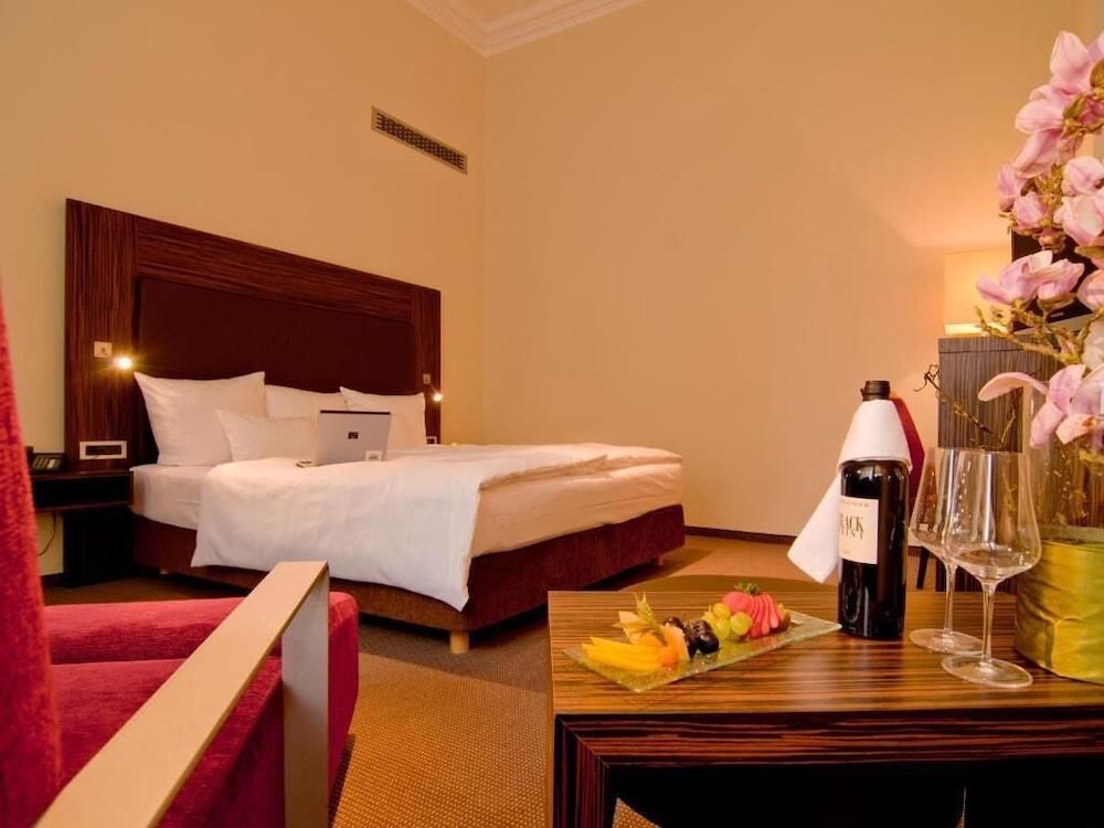 Herzogshof - Boutique-Hotel Am Dom Regensburg Eksteriør billede