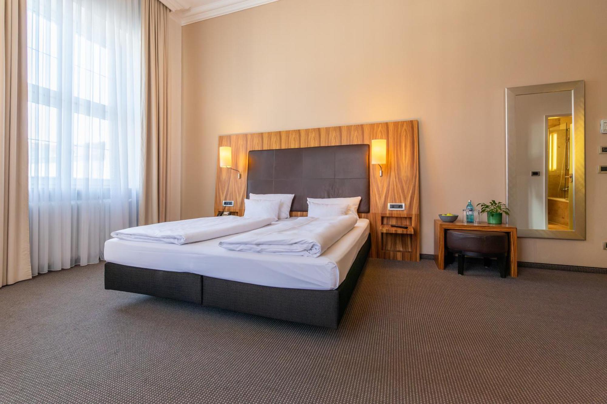Herzogshof - Boutique-Hotel Am Dom Regensburg Eksteriør billede