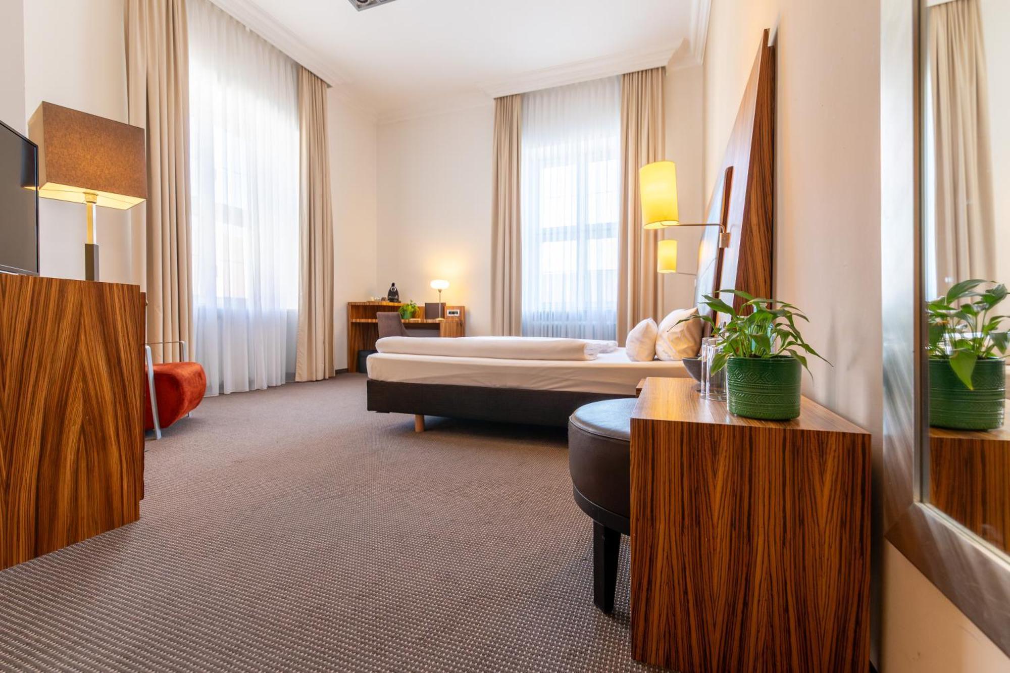Herzogshof - Boutique-Hotel Am Dom Regensburg Eksteriør billede