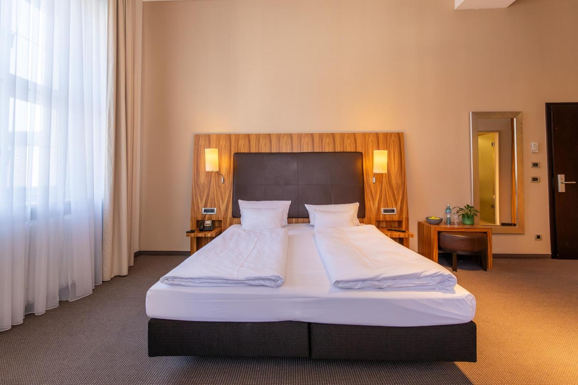 Herzogshof - Boutique-Hotel Am Dom Regensburg Eksteriør billede